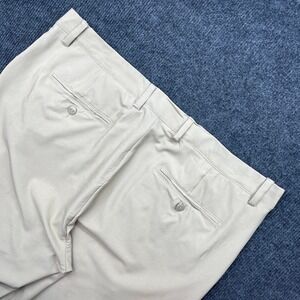 Greg Norman Mens Golf Shorts Size 38 Tan Khaki Flat Front Performance Stretch